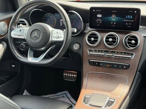 Used 2020 Mercedes-Benz GLC 300 4MATIC image 13