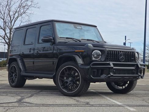 Used 2025 Mercedes-Benz G 63 AMG 4MATIC image 2