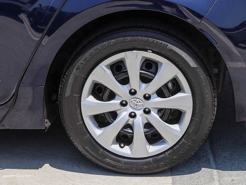 Used 2023 Toyota Corolla LE FWD image 12
