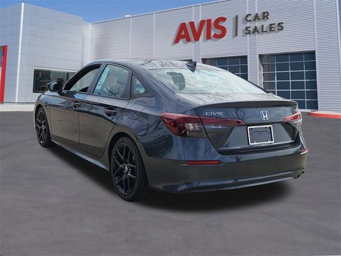 Used 2025 Honda Civic Sport image 3