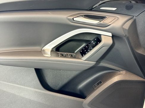 New 2025 Audi Q5 Premium Plus image 15