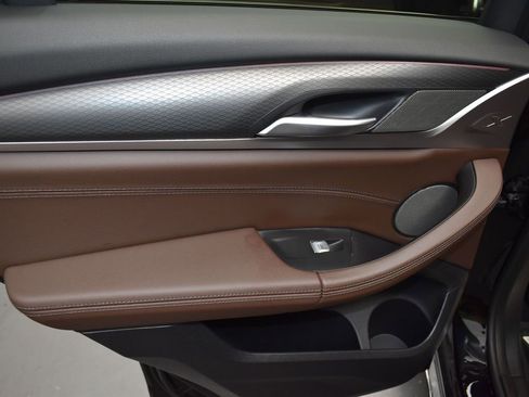 New 2025 BMW X4 xDrive30i image 15