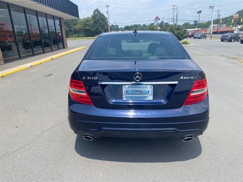 Used 2013 Mercedes-Benz C 300 4MATIC Sedan image 5