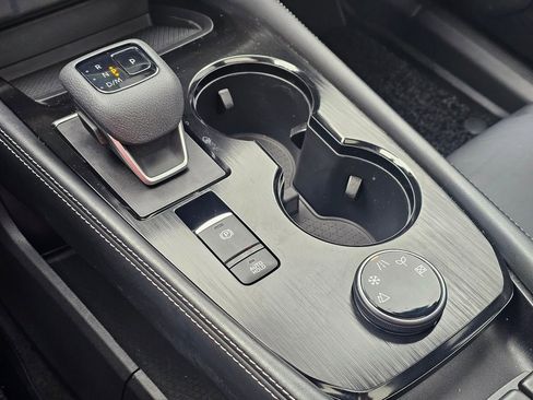 Used 2022 Nissan Rogue SL w/ SL Premium Package image 18