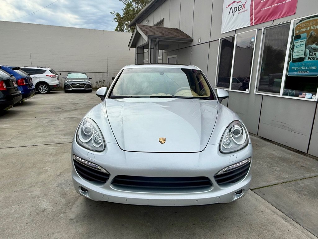 Used 2014 Porsche Cayenne S AWD/4WD image 2