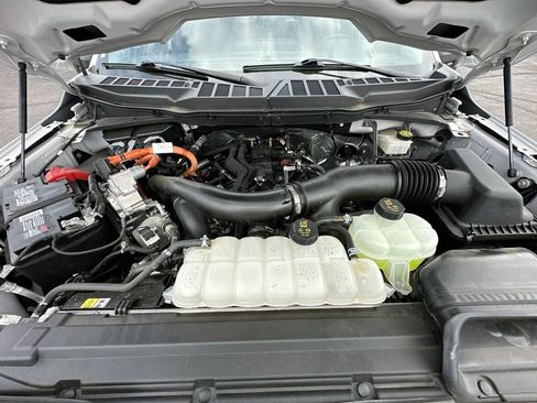 Used 2024 Ford F150 XLT w/ Mobile Office Package image 17