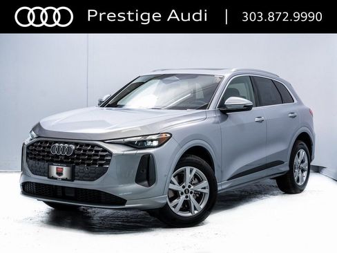 Used 2025 Audi Q5 Premium w/ Convenience Package AWD/4WD image 2