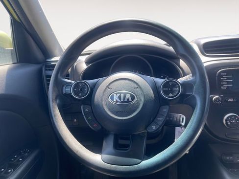 Used 2015 Kia Soul + FWD image 9
