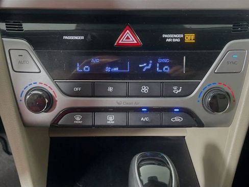 Used 2018 Hyundai Elantra Value Edition FWD image 16