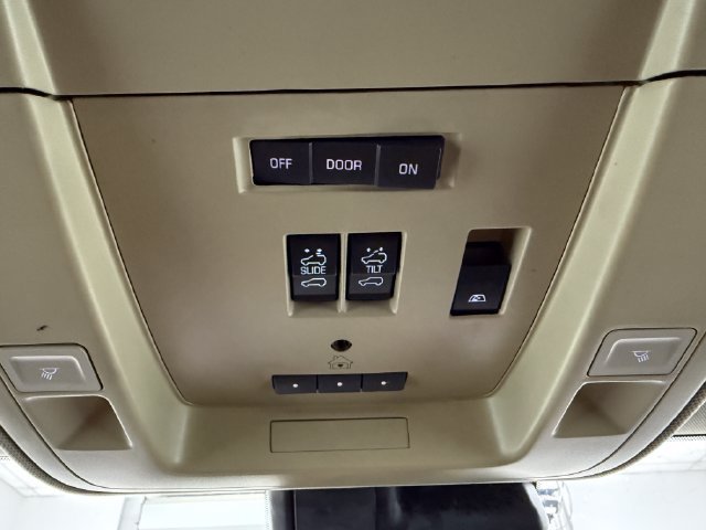Used 2016 GMC Sierra 2500 Denali w/ Duramax Plus Package AWD/4WD image 21