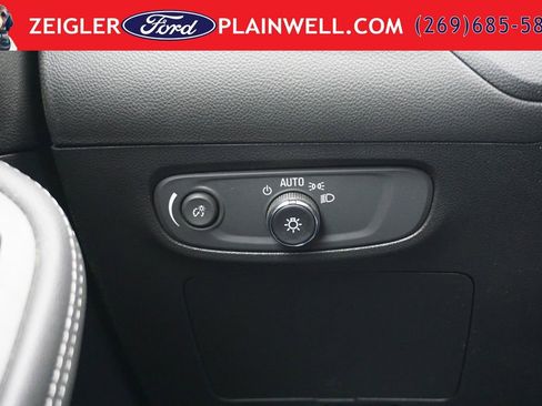 Used 2024 Buick Encore GX Preferred FWD image 27
