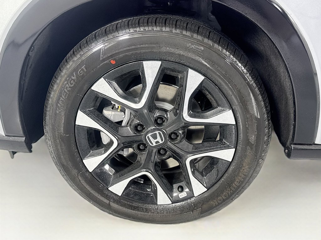 Used 2026 Honda HR-V EX-L image 16