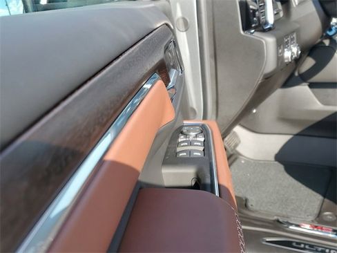 New 2025 GMC Sierra 2500 Denali Ultimate image 12