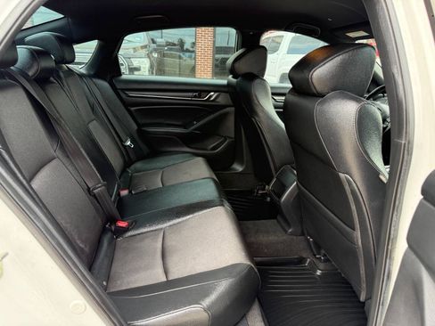Used 2019 Honda Accord Sport image 8