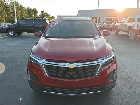 Used 2024 Chevrolet Equinox LT FWD image 9