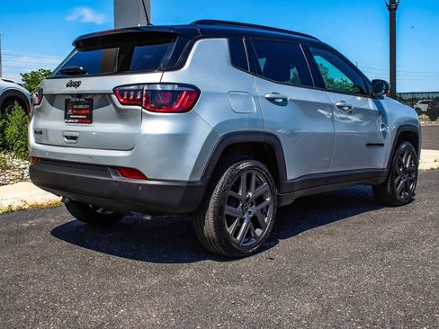 Used 2026 Jeep Compass Limited AWD/4WD image 6