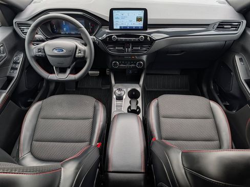 Used 2023 Ford Escape ST-Line AWD/4WD image 10