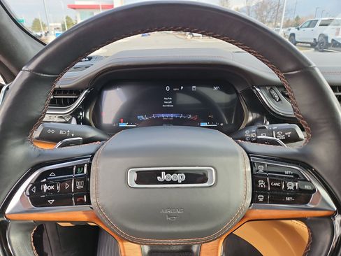 Used 2023 Jeep Grand Cherokee L Summit image 21
