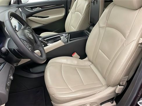 Used 2018 Buick Enclave Premium image 32