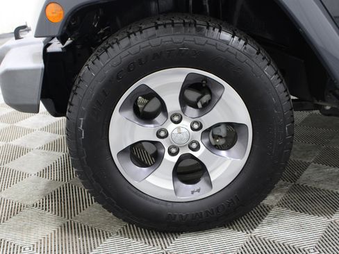 Used 2016 Jeep Wrangler Unlimited Sahara w/ Max Tow Package image 28