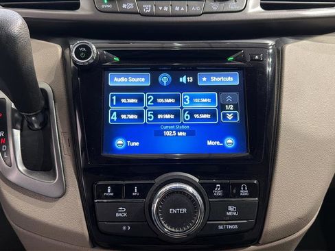 Used 2016 Honda Odyssey SE image 25