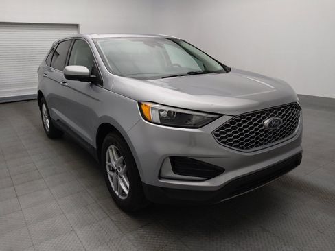 Used 2023 Ford Edge SEL image 13
