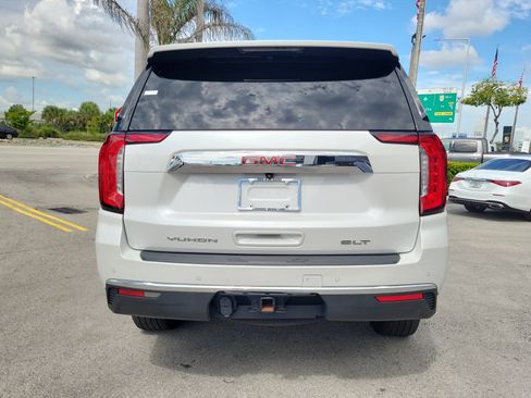 Used 2022 GMC Yukon SLT w/ SLT Premium Package AWD/4WD image 6
