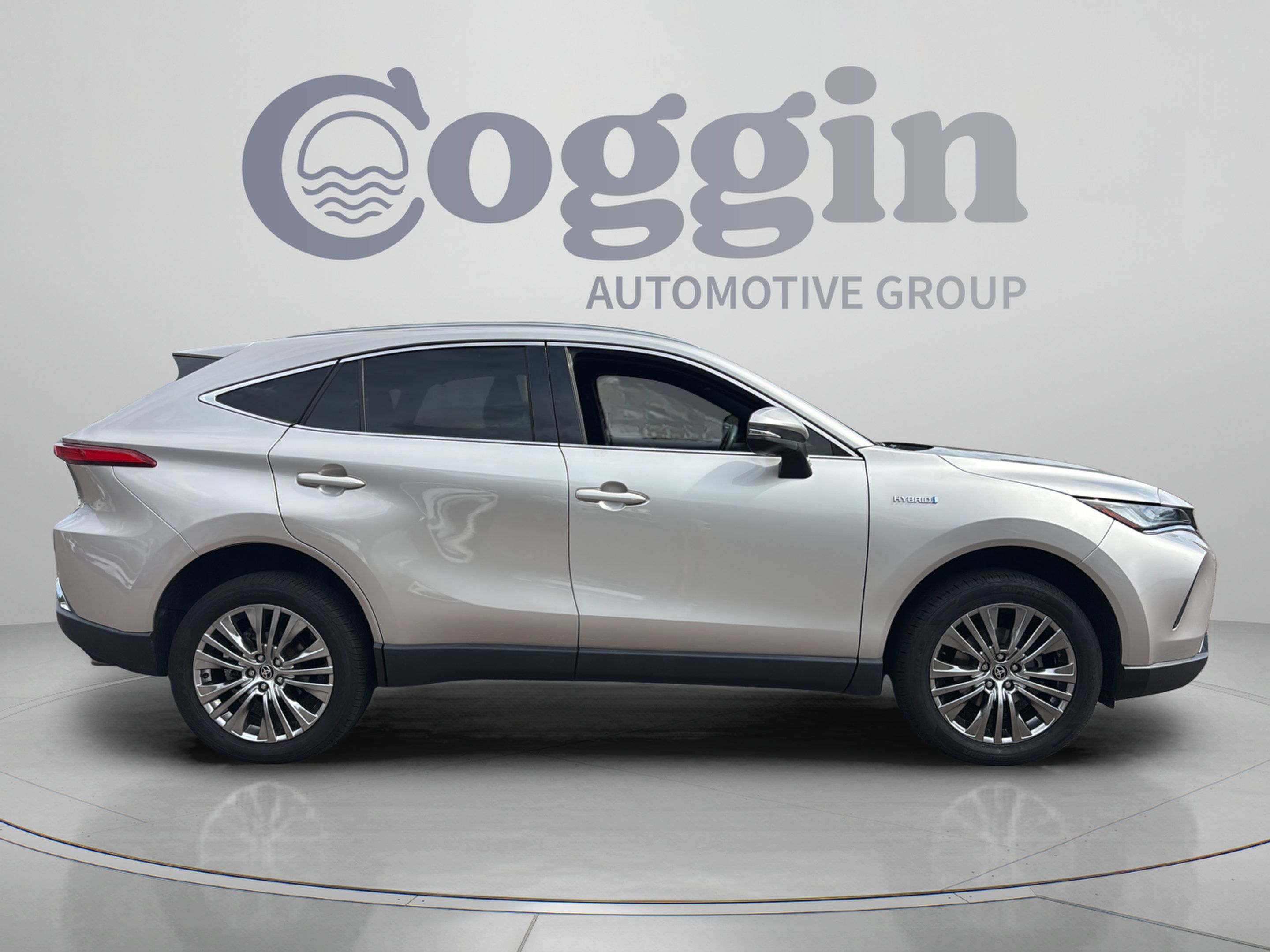 Used 2021 Toyota Venza XLE w/ Softex Package AWD/4WD image 6