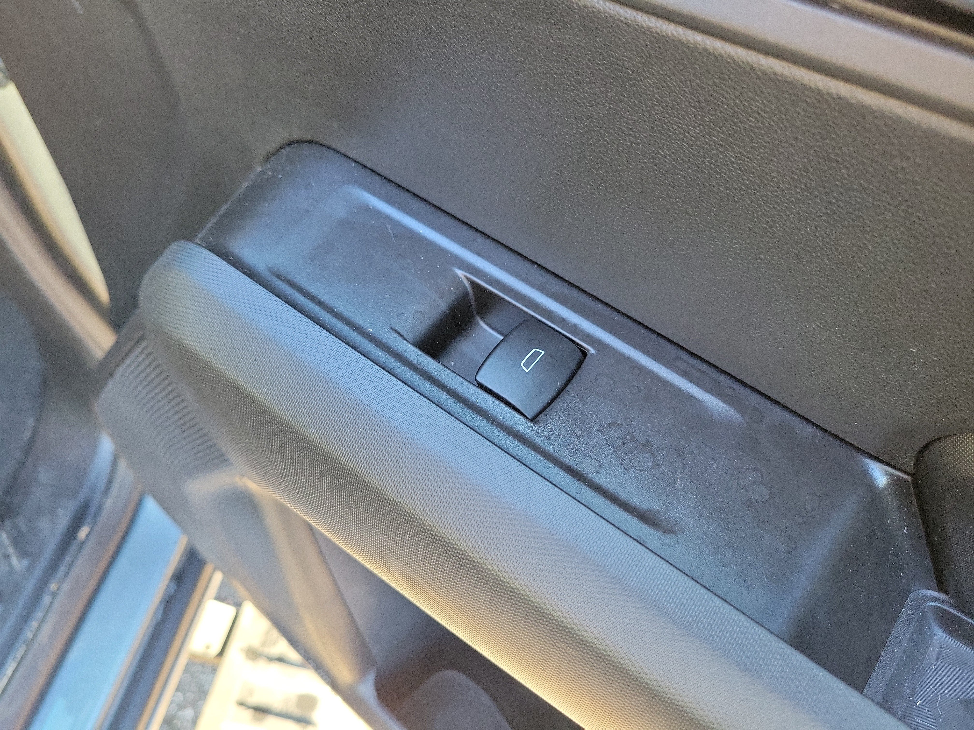 Used 2026 GMC Canyon Elevation w/ Convenience Package RWD image 9