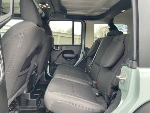 Used 2023 Jeep Wrangler Unlimited w/ Cold Weather Group AWD/4WD image 12