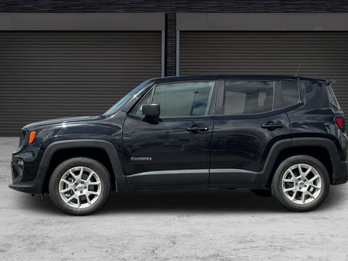 Used 2023 Jeep Renegade Latitude image 7