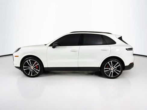 Certified 2026 Porsche Cayenne S AWD/4WD image 2
