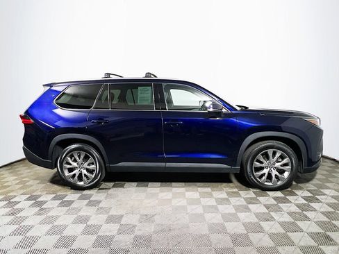 Certified 2024 Toyota Grand Highlander AWD image 9