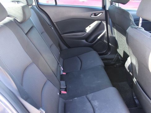 Used 2015 MAZDA MAZDA3 i Touring w/ Technology Package image 22