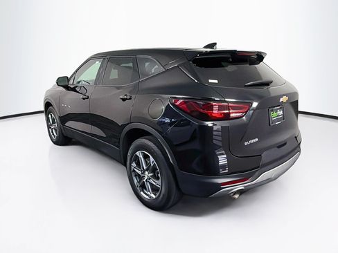 Used 2025 Chevrolet Blazer LT FWD image 5