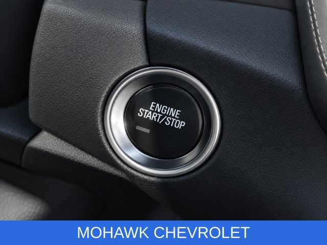 Used 2022 GMC Terrain Denali w/ Denali Premium Package AWD/4WD image 11