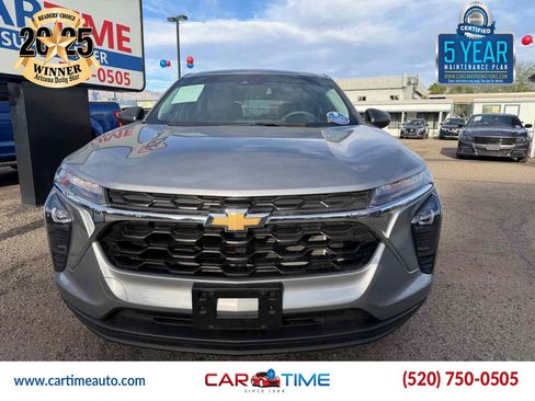 Used 2024 Chevrolet Trax LS image 2