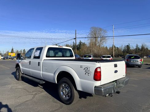 Used 2016 Ford F250 XL w/ Power Equipment Group image 4