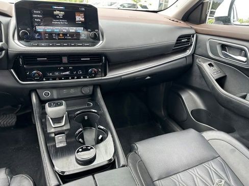 Used 2023 Nissan Rogue Platinum AWD/4WD image 18
