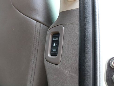 Used 2016 Honda Odyssey EX-L image 39