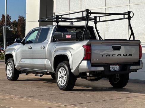 Certified 2025 Toyota Tacoma SR5 image 7