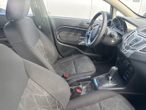 Used 2011 Ford Fiesta SE w/ 203A Rapid Spec Order Code image 10