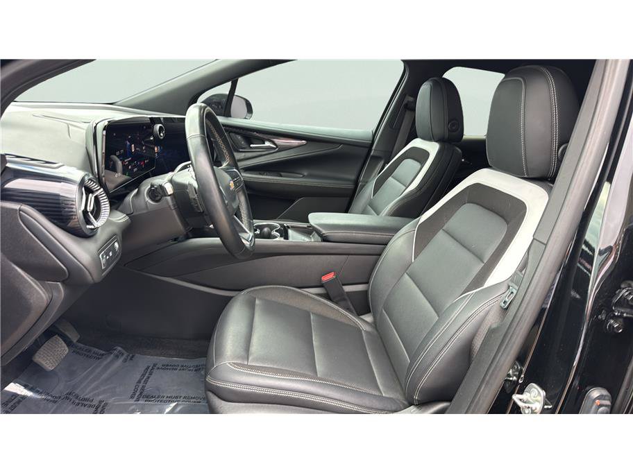 Used 2024 Chevrolet Blazer EV LT AWD/4WD image 11