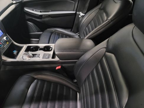 Used 2023 Ford Edge SEL image 26