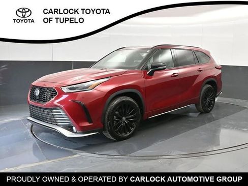 Used 2023 Toyota Highlander XSE AWD/4WD image 1