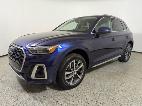 Certified 2023 Audi Q5 2.0T Premium Plus w/ Premium Plus Package AWD/4WD image 3