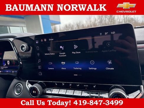 Used 2024 Chevrolet Colorado Z71 w/ Z71 Convenience Package 2 AWD/4WD image 23