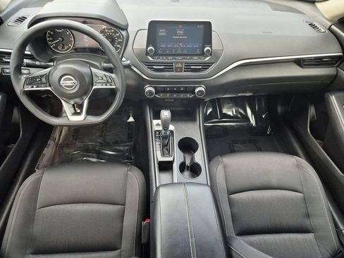 Used 2020 Nissan Altima 2.5 S FWD image 14