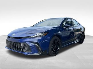Used 2025 Toyota Camry SE w/ Multimedia Upgrade Package AWD/4WD 360° Tour