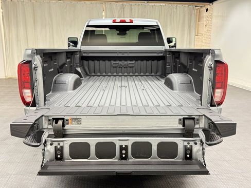 New 2026 GMC Sierra 2500 SLE image 5